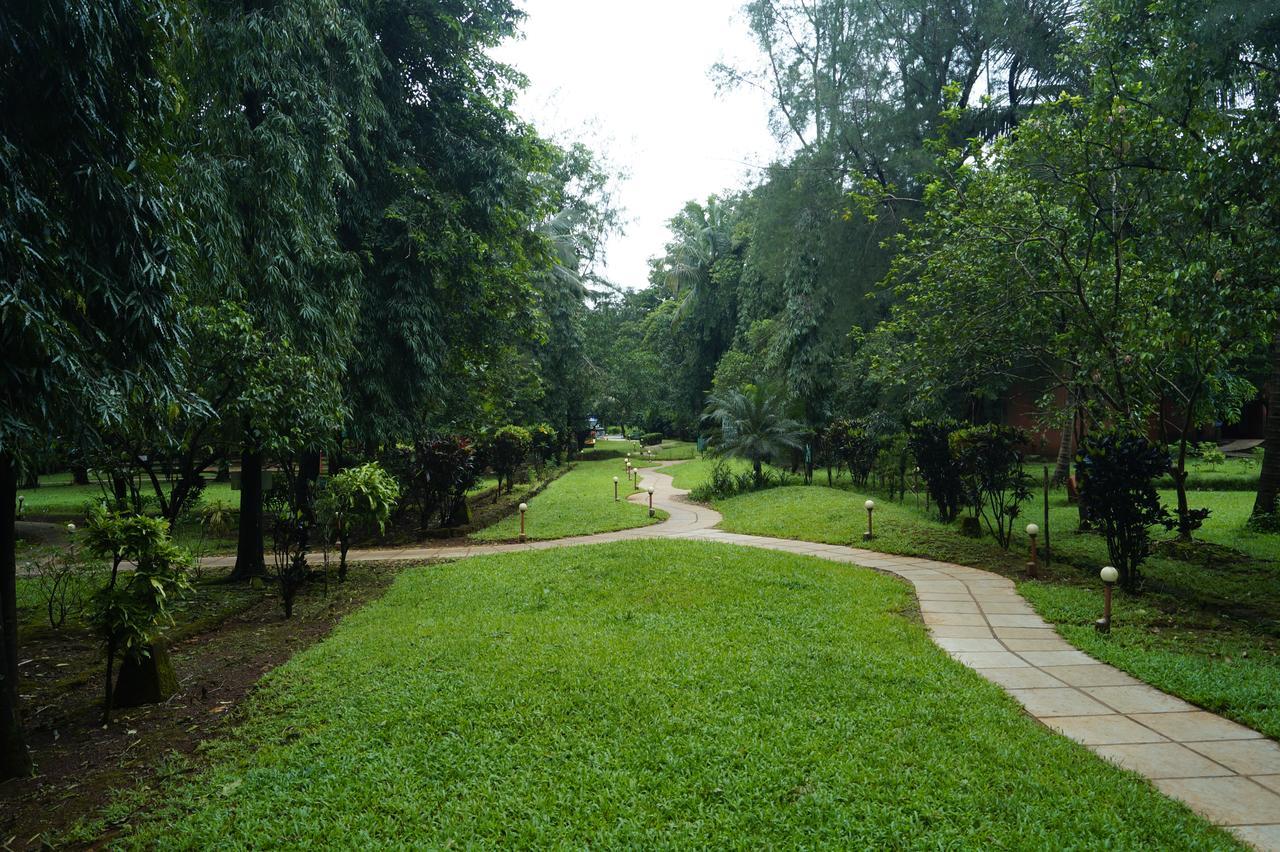 Dudhsagar Spa Resort Molem Room photo