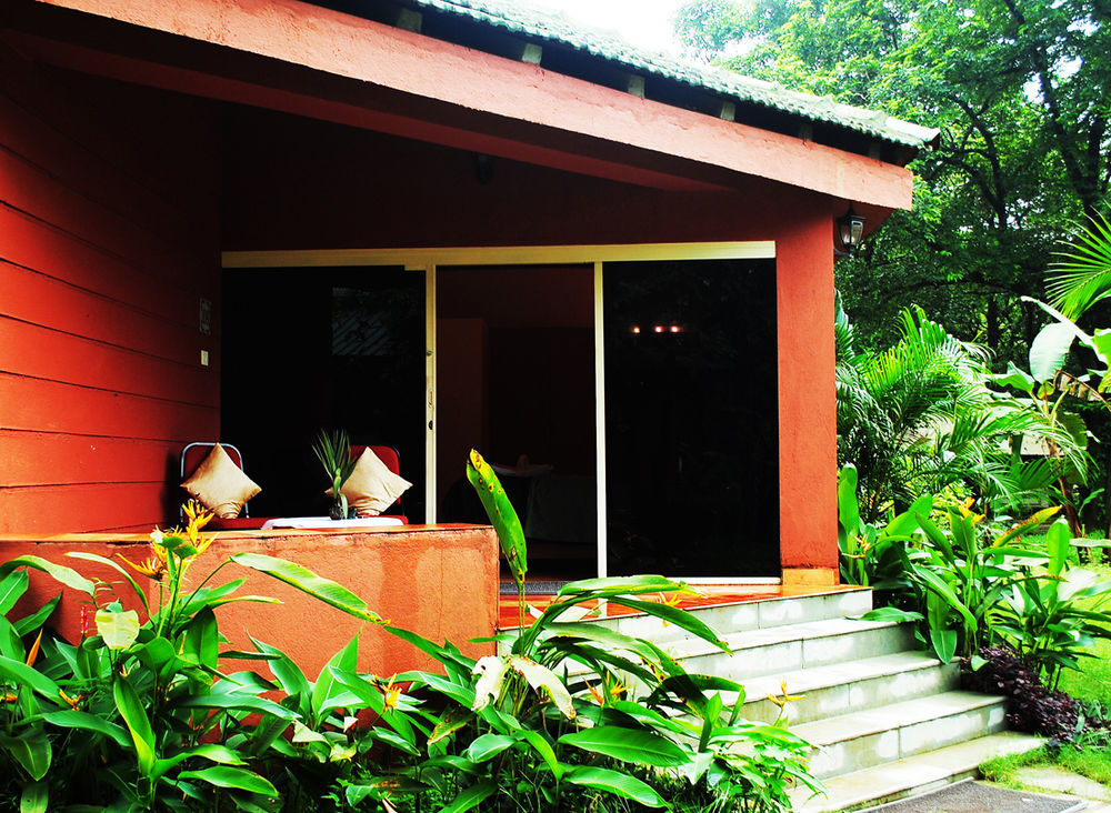 Dudhsagar Spa Resort Molem Exterior photo